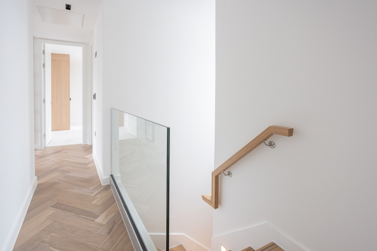 2  bedrooms flat to rent in Cluny Mews, Kensington, SW5-image 8