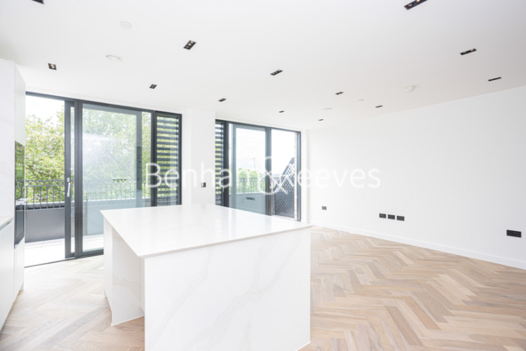 2 bedrooms flat to rent in Cluny Mews, Kensington, SW5-image 5