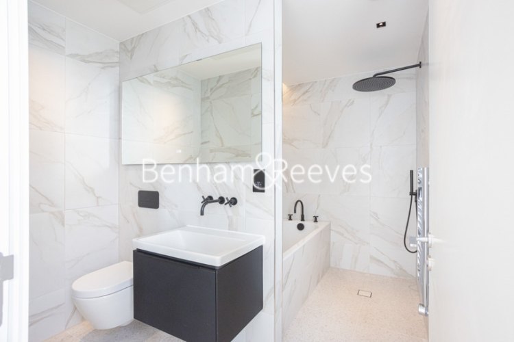 2  bedrooms flat to rent in Cluny Mews, Kensington, SW5-image 8