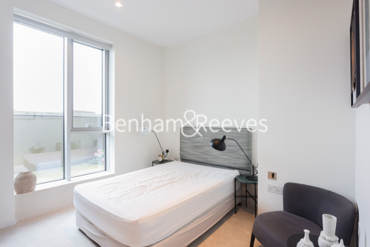 3  bedrooms flat to rent in Lillie Square, Earls Court, SW6-image 8