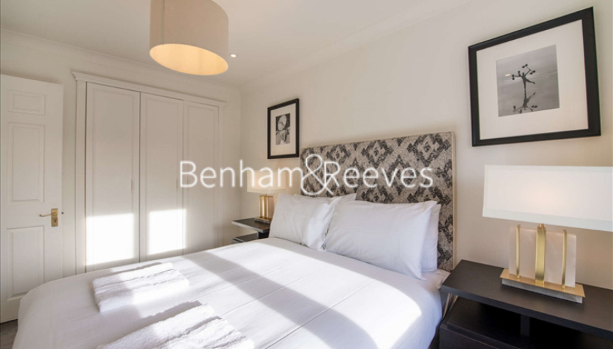 2  bedrooms flat to rent in Somerset Court, Lexham Gardens, W8-image 6