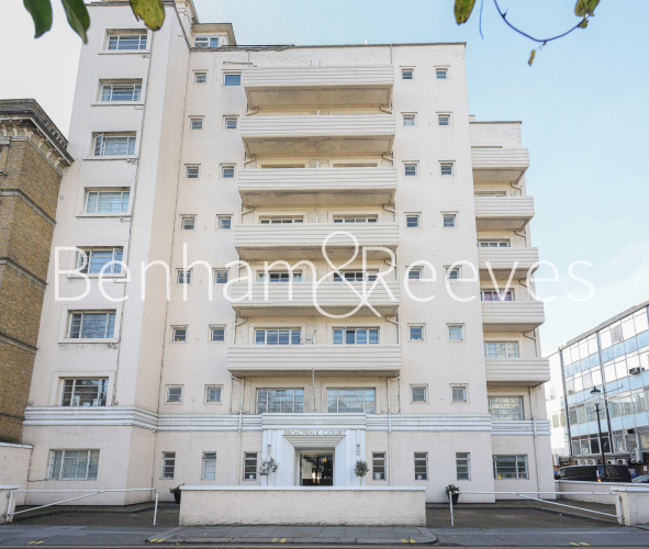 Studio flat to rent in Broadwalk Court, Kensington, W8-image 10