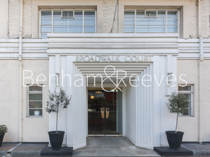 Studio flat to rent in Broadwalk Court, Kensington, W8-image 13