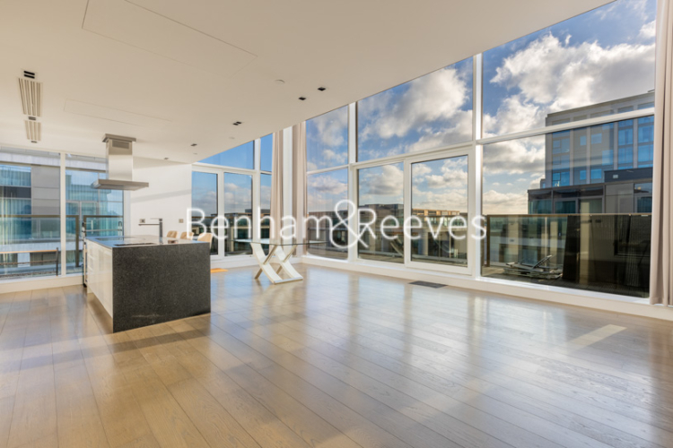 3 bedrooms flat to rent in Wolfe House, 389 Kensington High Street, W14-image 7