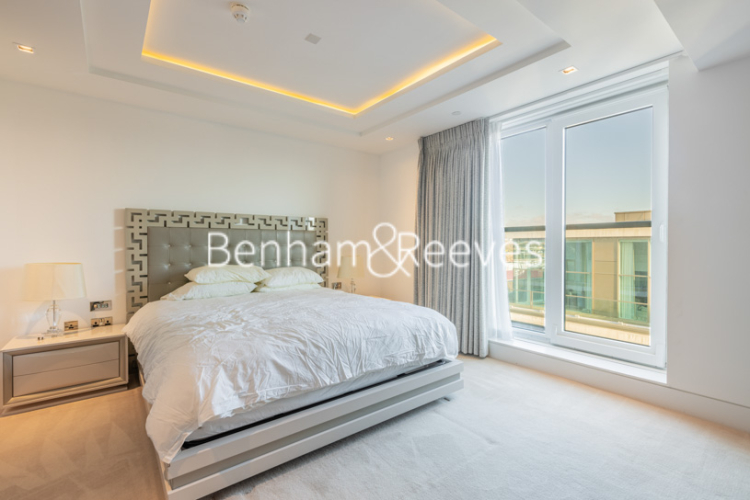 3 bedrooms flat to rent in Wolfe House, 389 Kensington High Street, W14-image 15