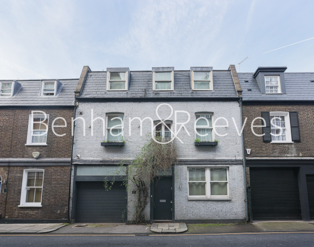 3  bedrooms flat to rent in Phillimore Walk, Kensington, W8-image 5