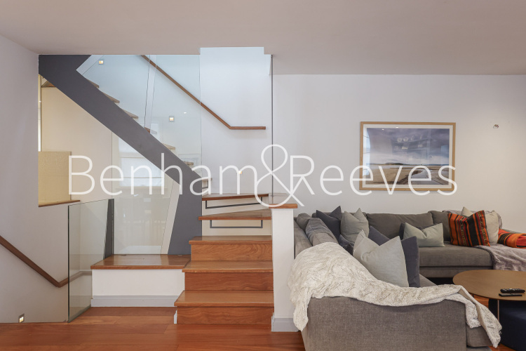 3 bedrooms flat to rent in Phillimore Walk, Kensington, W8-image 11