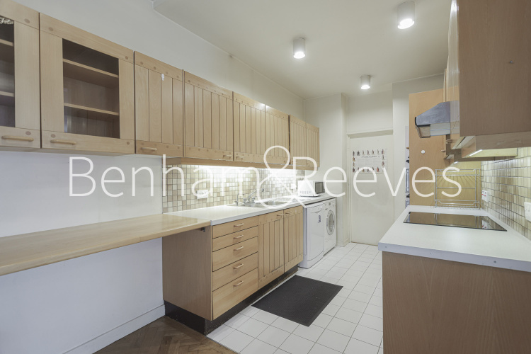 2 bedrooms flat to rent in William Cobbett House, Kensington, W8-image 9