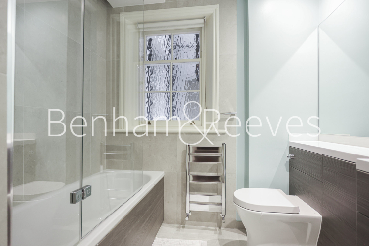 3 bedrooms flat to rent in Abingdon Mansions, Kensington, W8-image 5