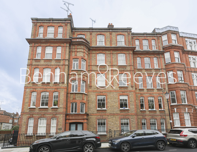 3  bedrooms flat to rent in Abingdon Mansions, Kensington, W8-image 7