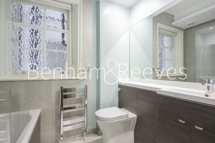 3  bedrooms flat to rent in Abingdon Mansions, Kensington, W8-image 20