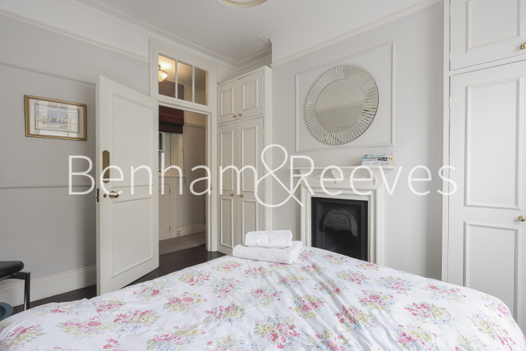 3  bedrooms flat to rent in Abingdon Mansions, Kensington, W8-image 21