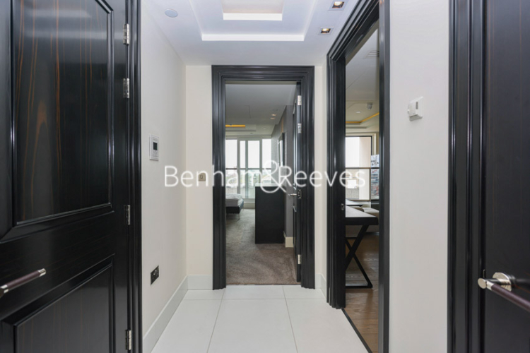 1  bedroom flat to rent in Charles House, Kensington High Street, W8-image 10