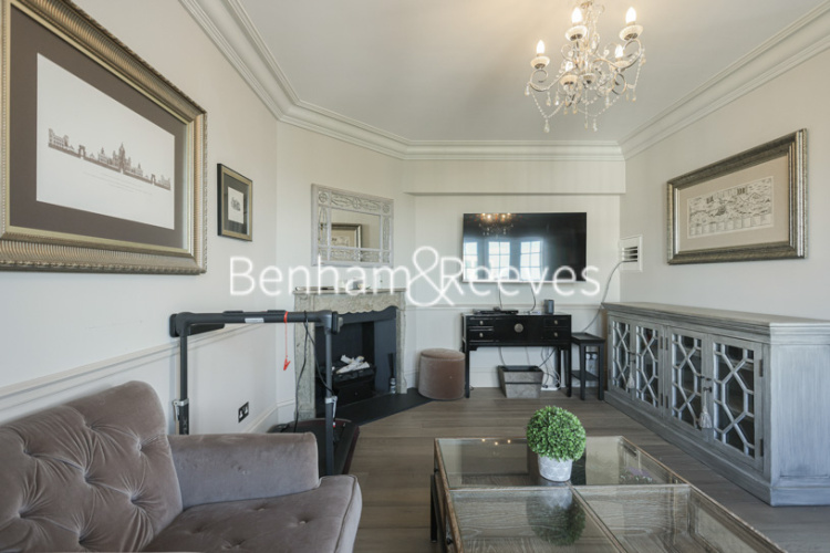 2  bedrooms flat to rent in Troy Court, Kensington High Street, W8-image 7