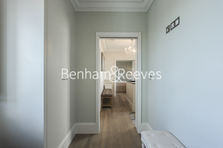 2  bedrooms flat to rent in Troy Court, Kensington High Street, W8-image 24