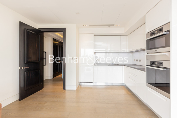 2  bedrooms flat to rent in Wolfe House, Kensington High Street, W14-image 2