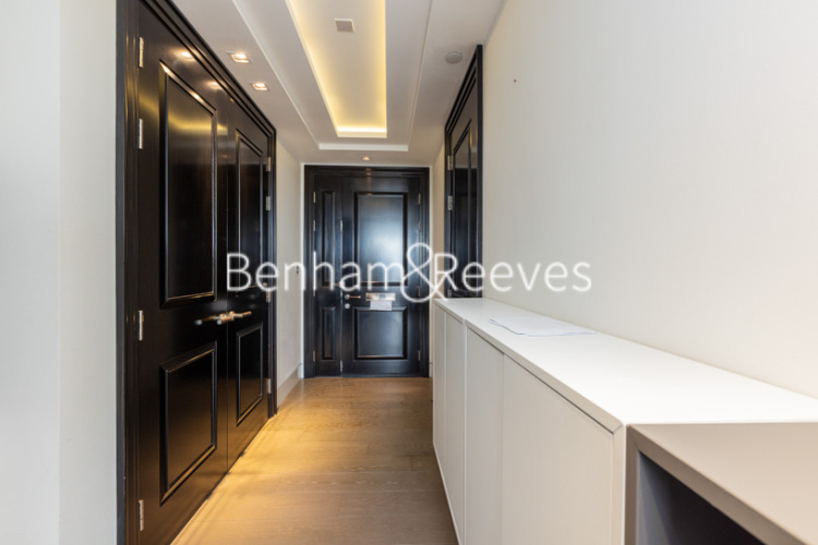 2  bedrooms flat to rent in Wolfe House, Kensington High Street, W14-image 14