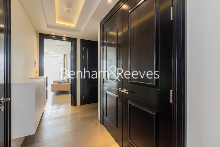 2  bedrooms flat to rent in Wolfe House, Kensington High Street, W14-image 19