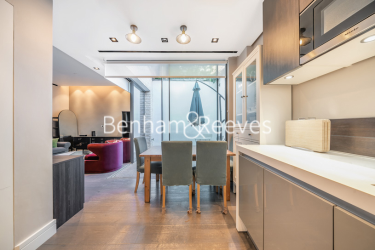 2  bedrooms house to rent in Young Street, Kensington, W8-image 7