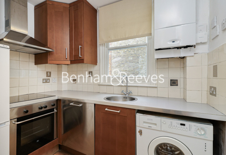1  bedroom flat to rent in Courtfield Road, Kensington, SW7-image 2