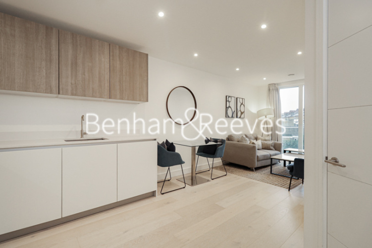 1  bedroom flat to rent in Sinclair Road, Kensington, W14-image 17