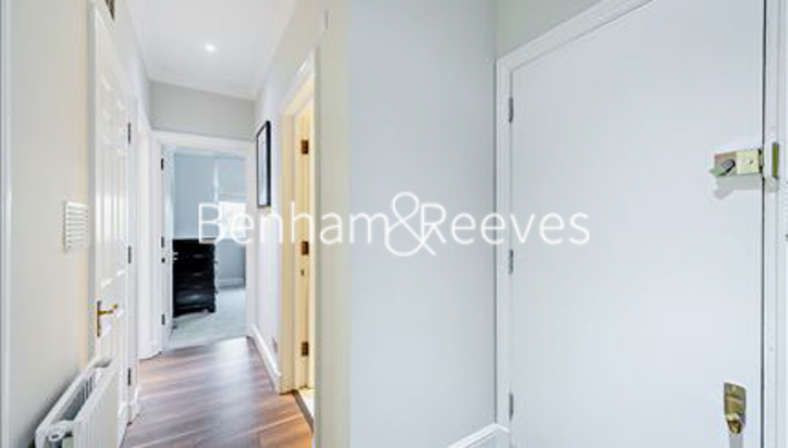 2  bedrooms flat to rent in Somerset Court, Kensington,W8-image 8