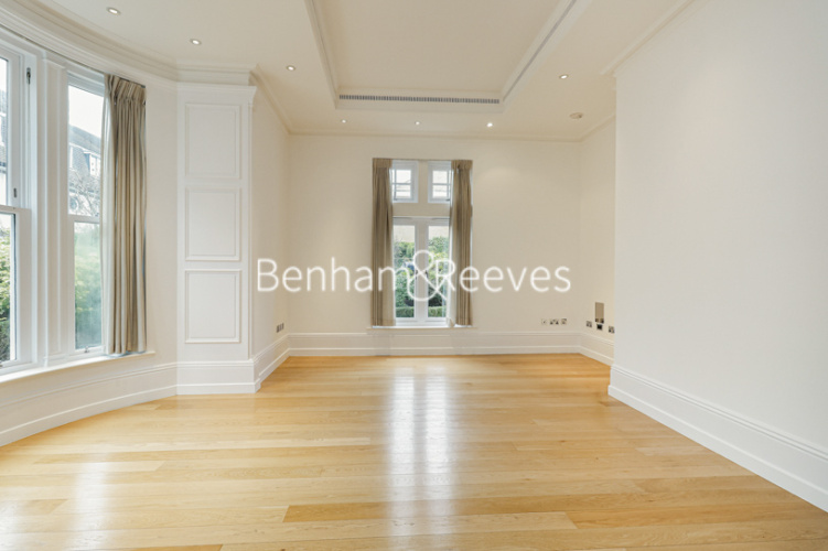 1  bedroom flat to rent in Wycombe Square,West lodge, W8-image 1