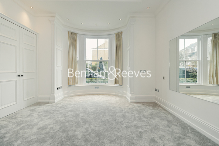 1  bedroom flat to rent in Wycombe Square,West lodge, W8-image 3
