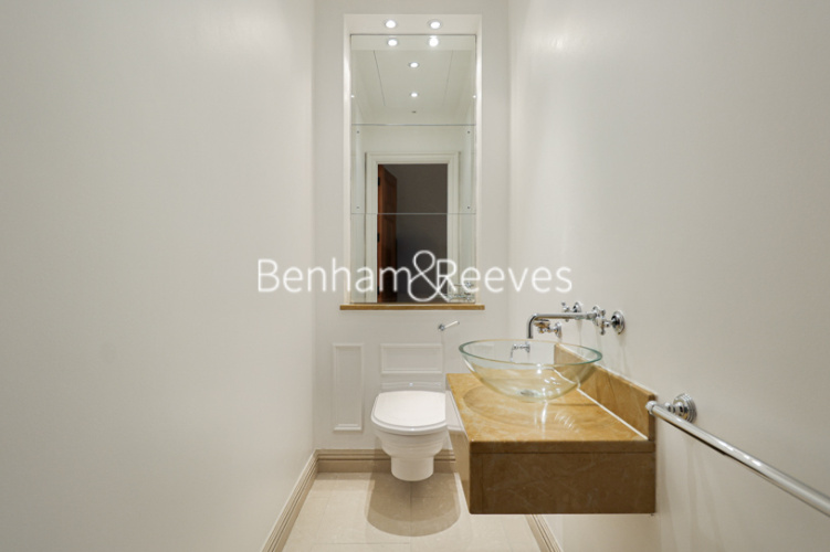 1  bedroom flat to rent in Wycombe Square,West lodge, W8-image 4