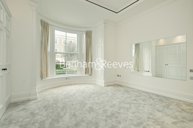 1  bedroom flat to rent in Wycombe Square,West lodge, W8-image 9