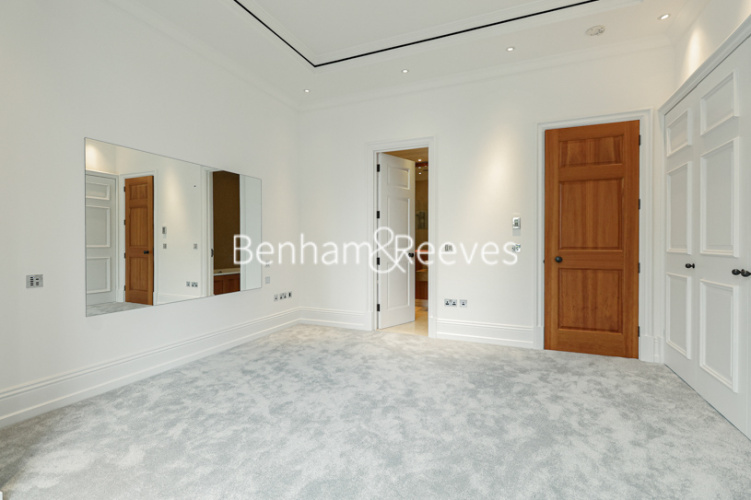1  bedroom flat to rent in Wycombe Square,West lodge, W8-image 14