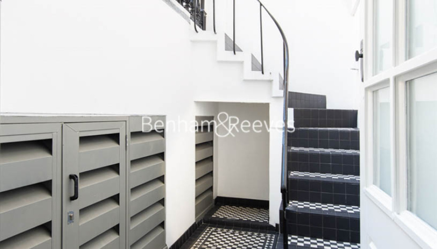 2  bedrooms flat to rent in Prince Wales Terrace, Kensington, W8-image 4