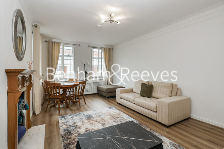 3  bedrooms flat to rent in Leonard Court, Kensington, W8-image 1