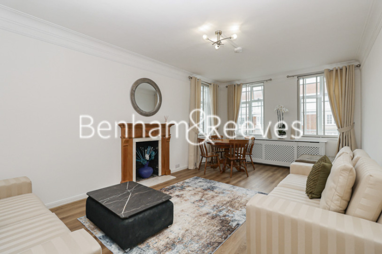 3  bedrooms flat to rent in Leonard Court, Kensington, W8-image 9