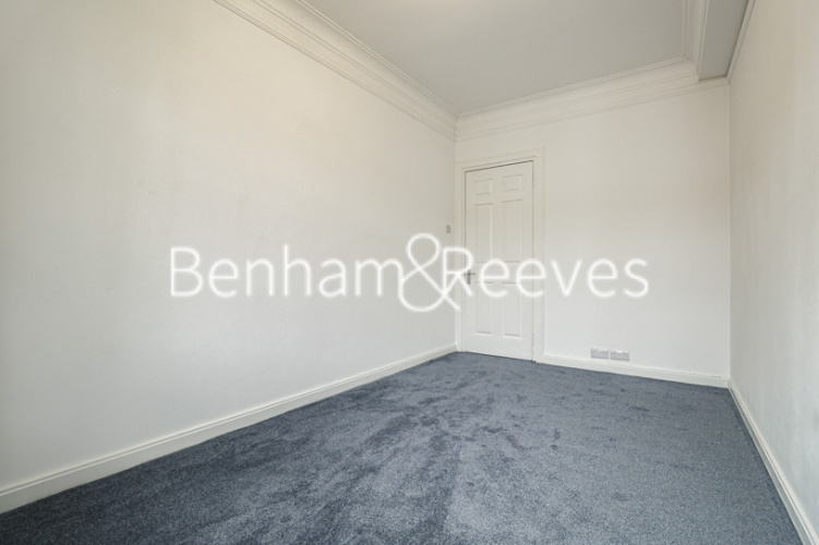 3  bedrooms flat to rent in Leonard Court, Kensington, W8-image 19