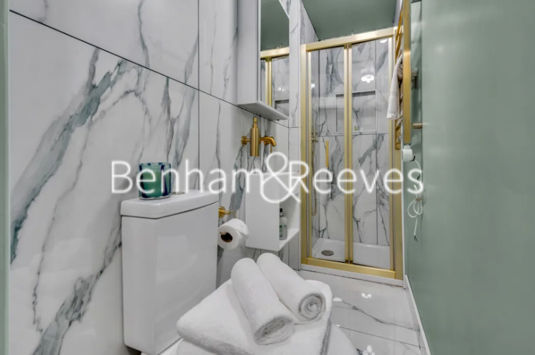 Studio flat to rent in Eardley Crescent, Kensington, SW5-image 4