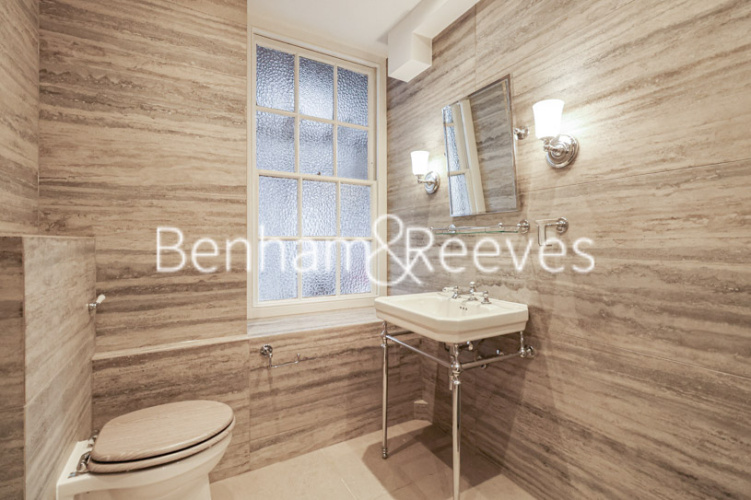 4  bedrooms flat to rent in St Marys Abbots Court, Kensington, W14-image 5