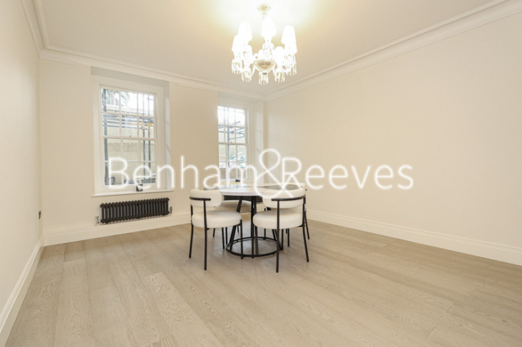 4  bedrooms flat to rent in St Marys Abbots Court, Kensington, W14-image 9