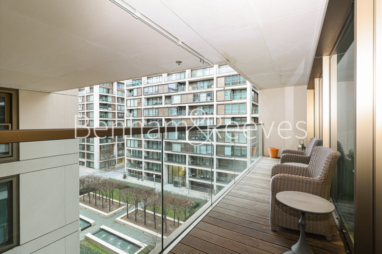 3  bedrooms flat to rent in Bridgeman House, Kensington, W14-image 5