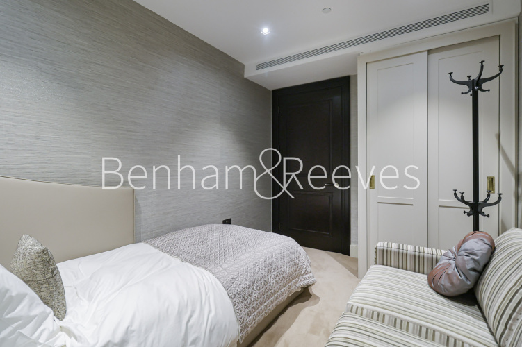 3  bedrooms flat to rent in Bridgeman House, Kensington, W14-image 9