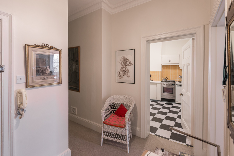 1  bedroom flat to rent in Kensington Court, Kensington, W8-image 12