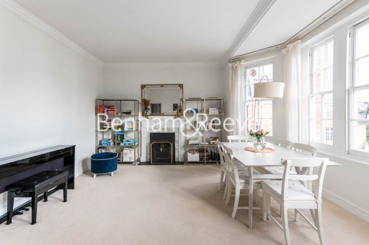 3  bedrooms flat to rent in Pitt Street, Kensington, W8-image 13