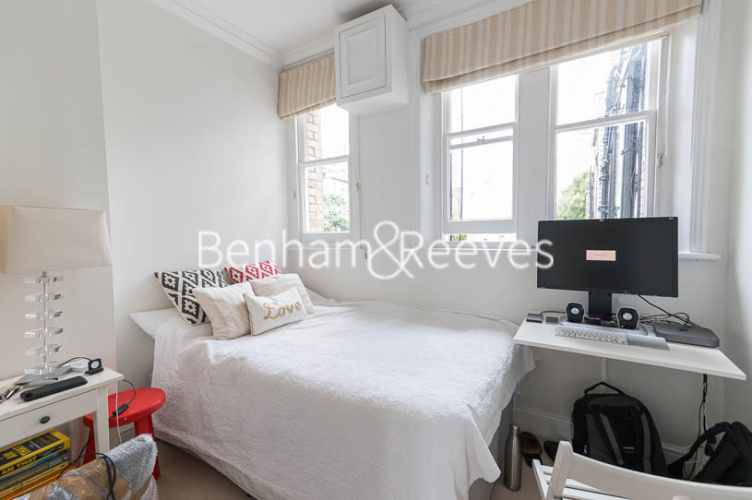 3  bedrooms flat to rent in Pitt Street, Kensington, W8-image 15