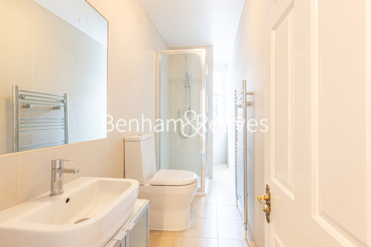 7  bedrooms house to rent in Upper Phillimore Gardens, Kensington, W8-image 10