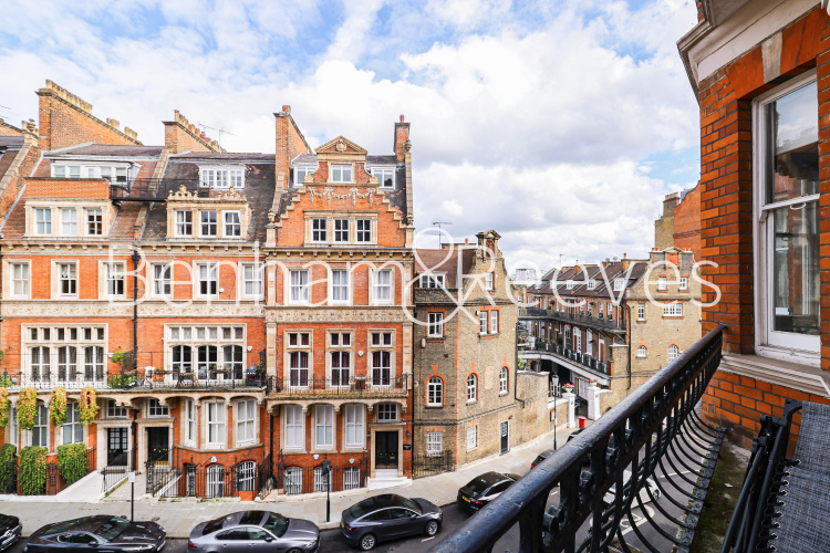 1  bedroom flat to rent in Durward House, Kensington Court, W8-image 10