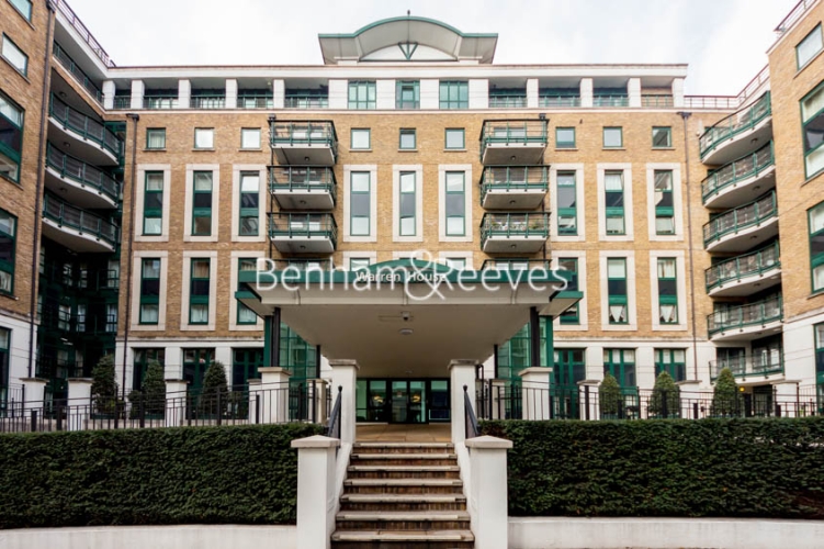 2  bedrooms flat to rent in Beckford Close, West Kensington, W14-image 3