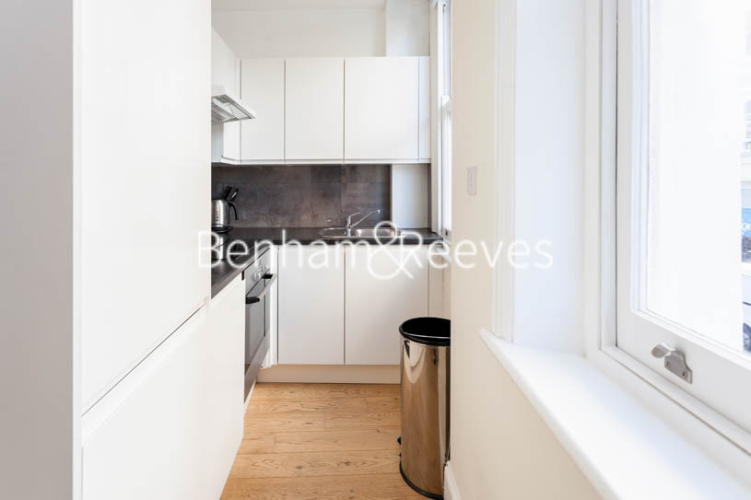1 bedroom flat to rent in Thackeray Street, Kensington,W8-image 5