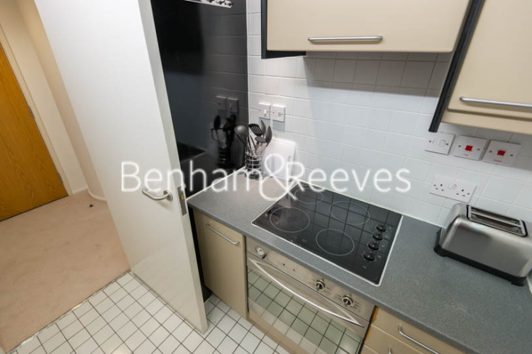 1  bedroom flat to rent in Cromwell Road, Kensington, SW7-image 2