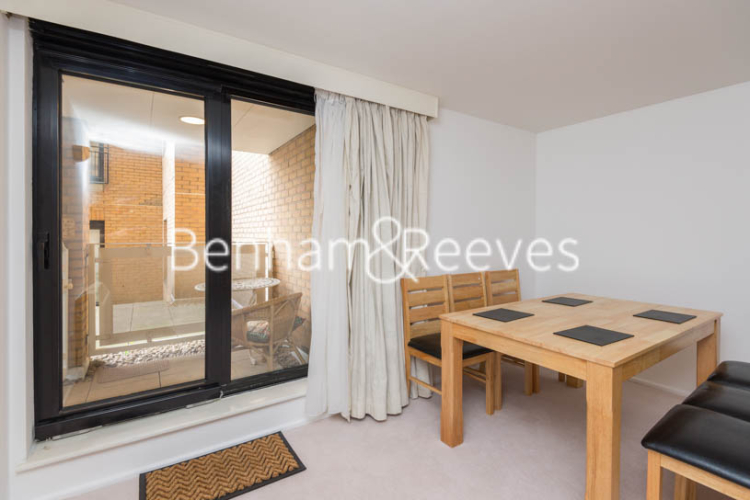 1 bedroom flat to rent in Cromwell Road, Kensington, SW7-image 13