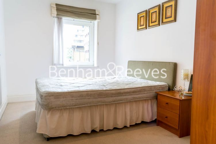 2 bedroom(s) flat to rent in Beckford Close, Kensington, W14-image 3